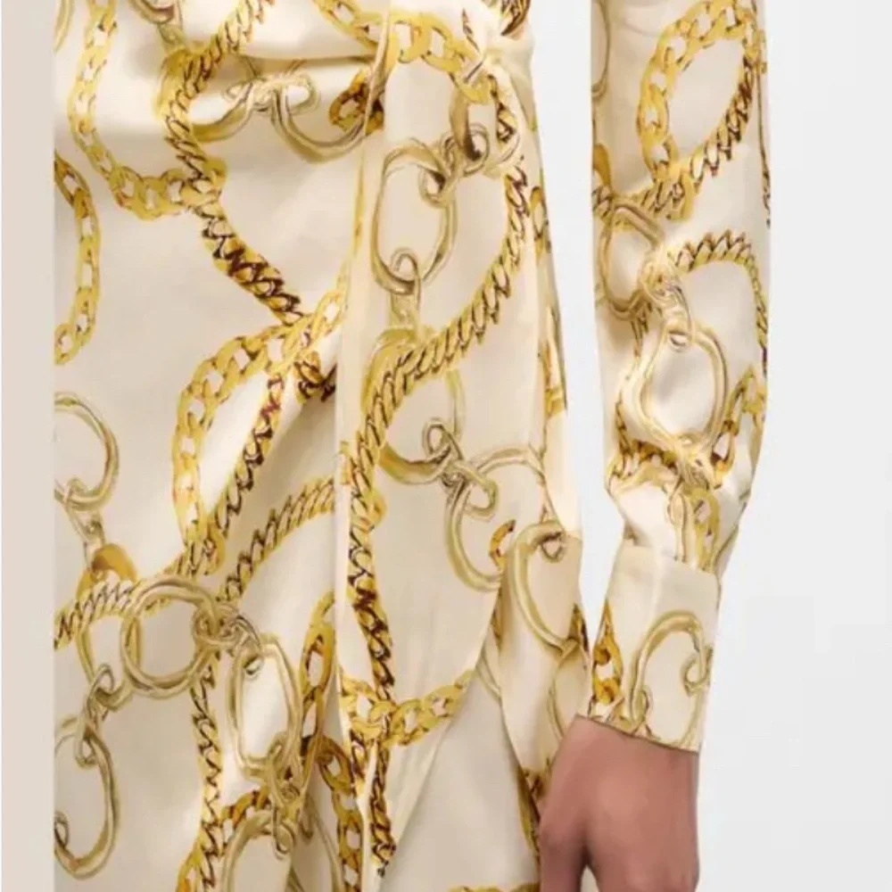 L'AGENCE White and Gold Chain Pattern Blouse - Picture 13 of 16